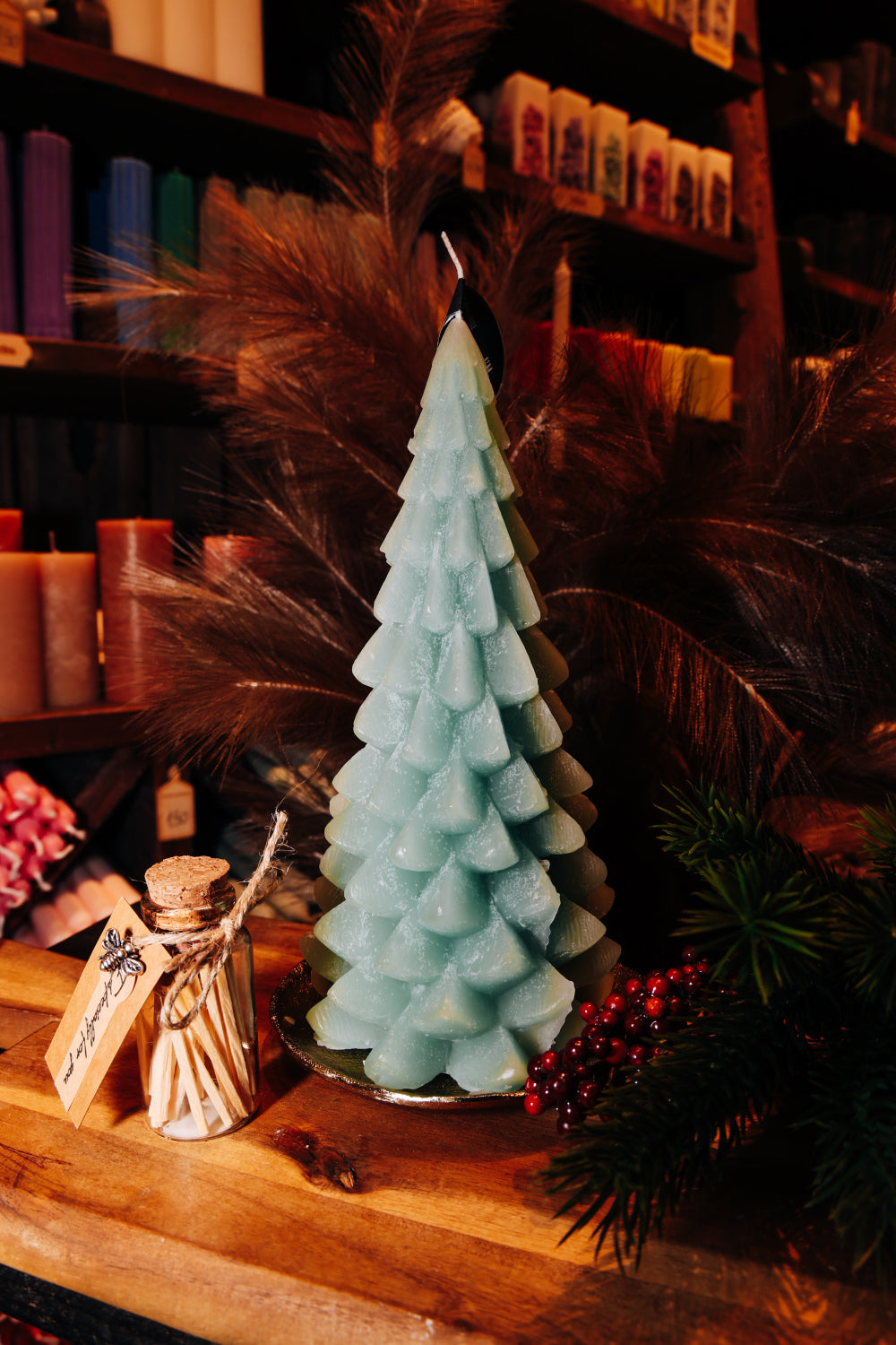 Latvijā ražota ilgdegšanas svece “Eglīte”