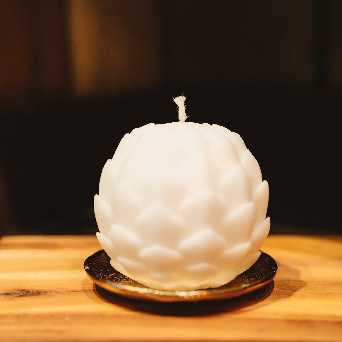 Eco Stearin Figure Candle "Artichoke"