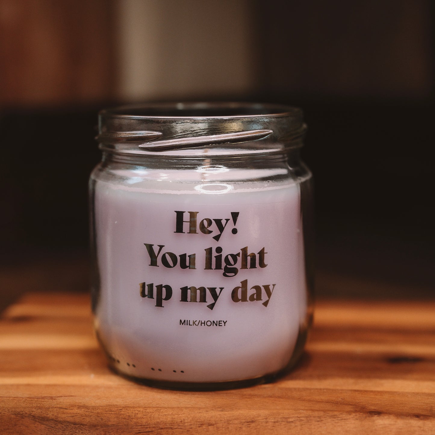 Aromatic candle "milk with honey "
