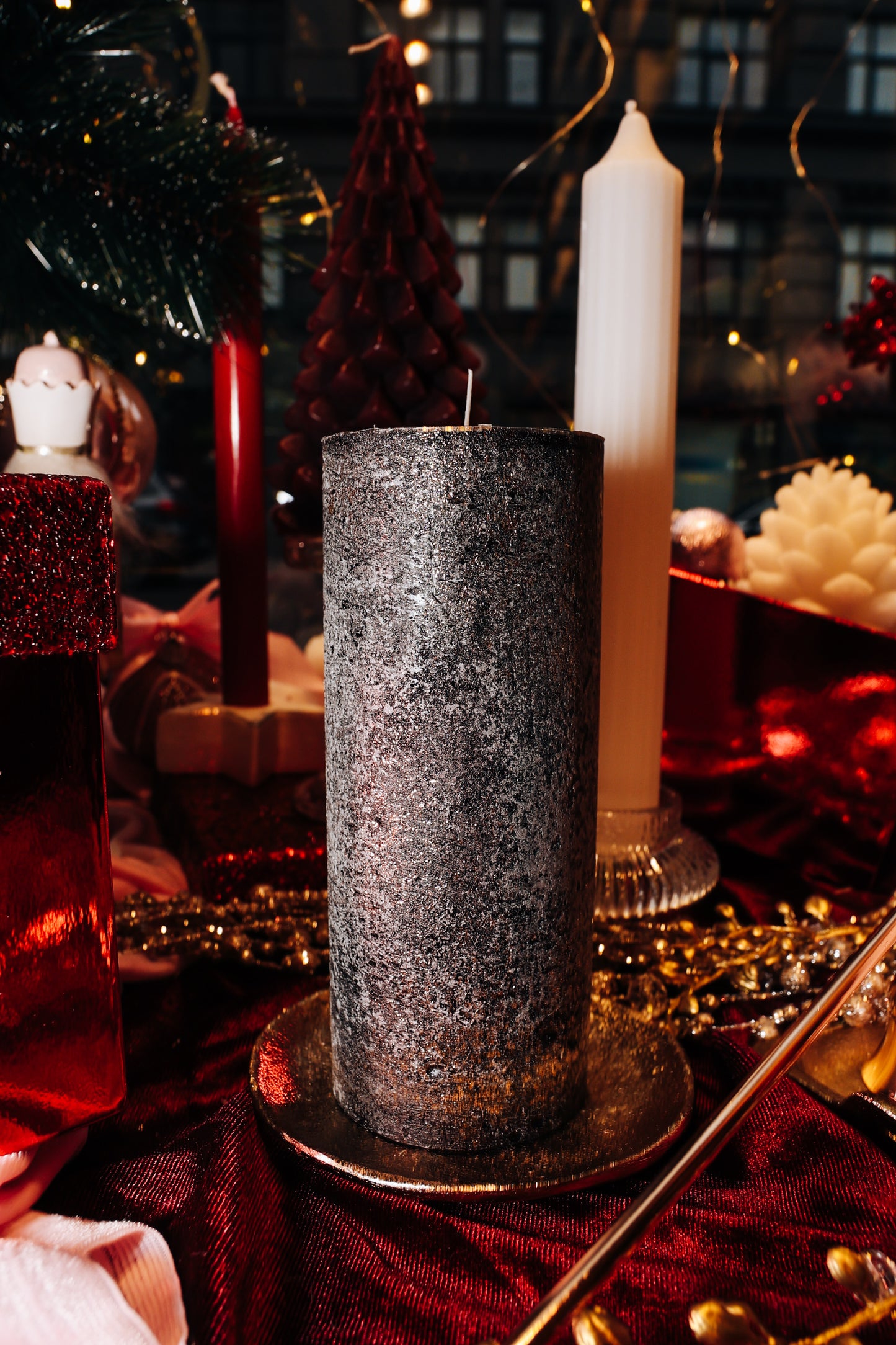 Rustic candle "Black with gold "
