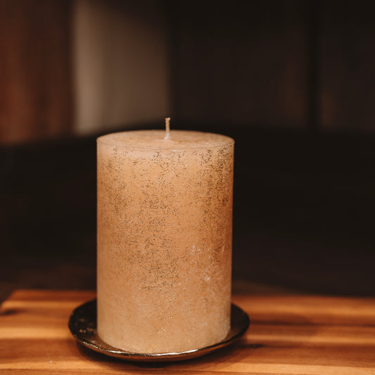 Rustic candle "Beige with gold"