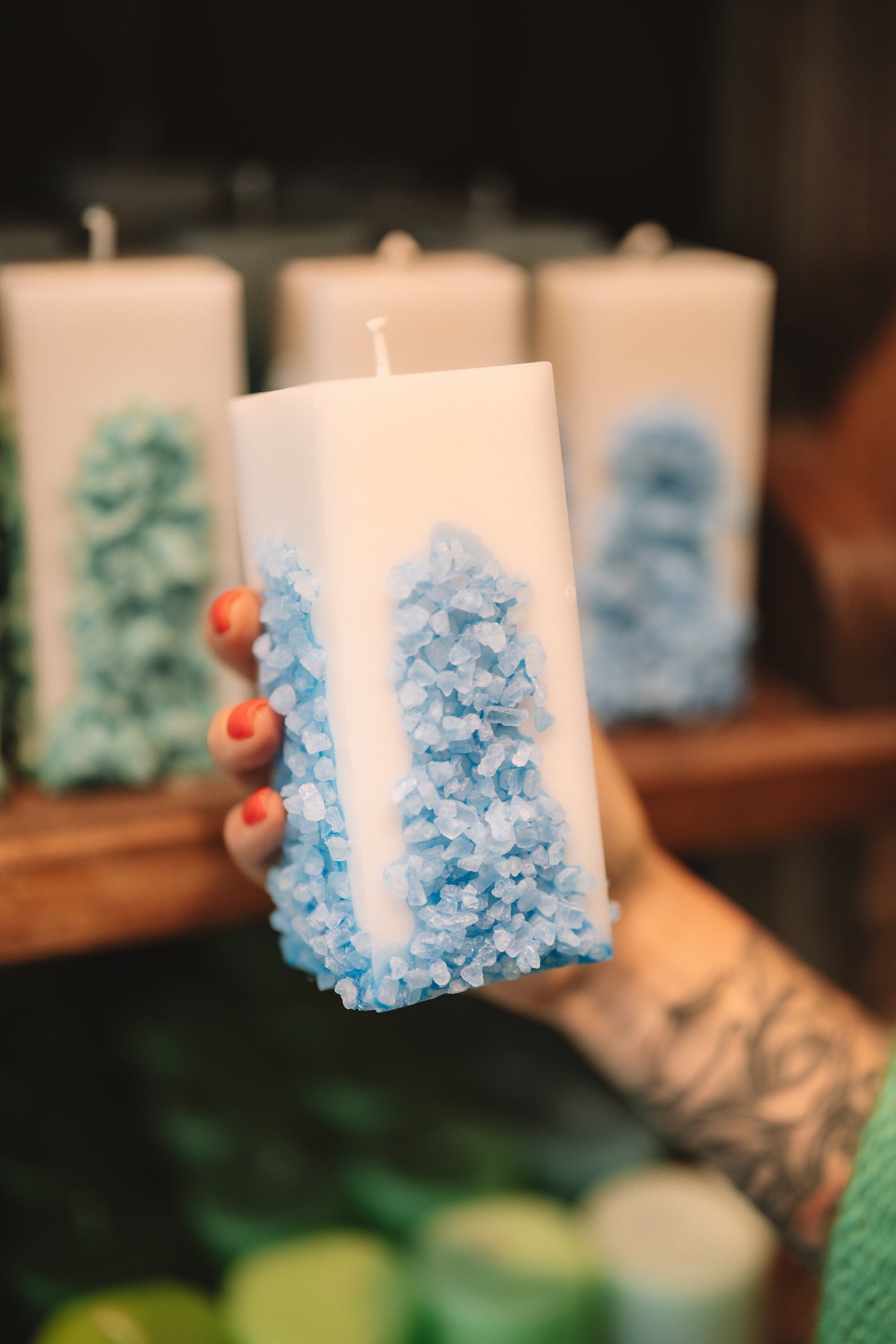 Blue Eco stearin candle with salt stones