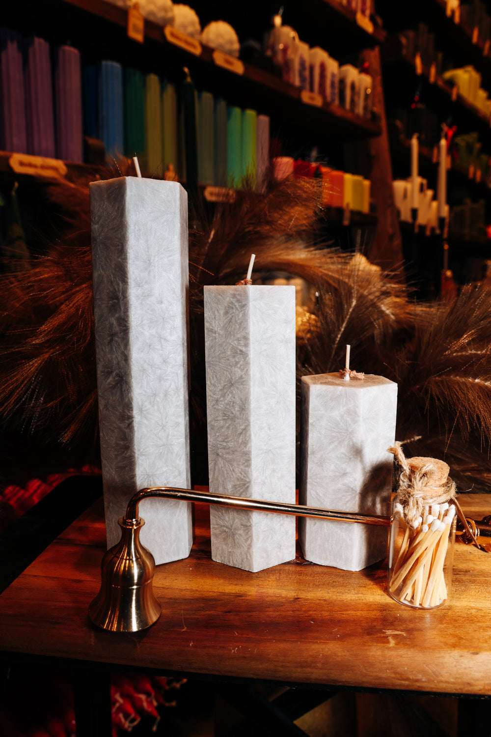 Eleganta kristālstearīna svece- pelēks