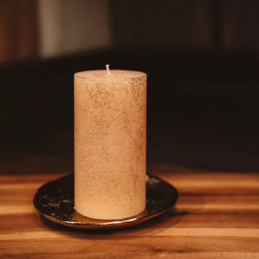 Rustic candle "Beige with gold"