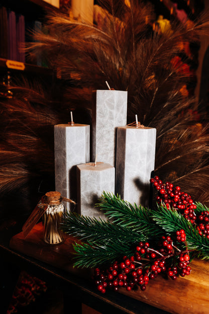 Gaiši Lillā Kristālstearīna Sveču Komplekts Adventes Vainagam