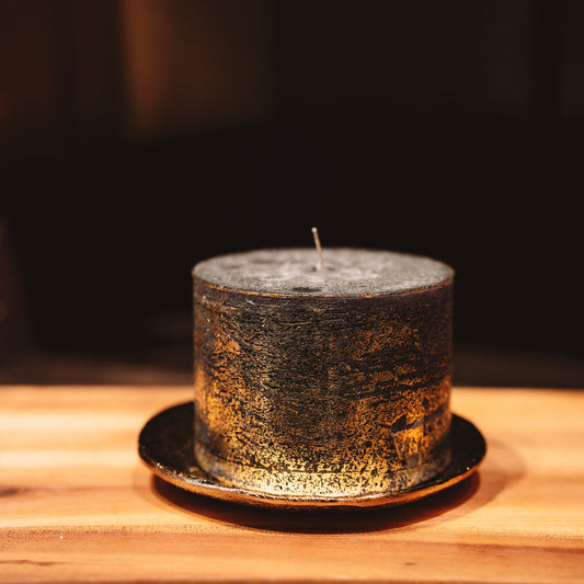 Rustic candle "Black with gold "