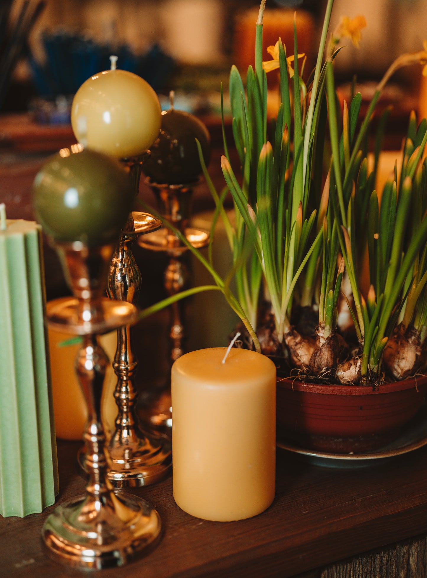 Metāla svečturis garajām galda svecēm (Zelta)