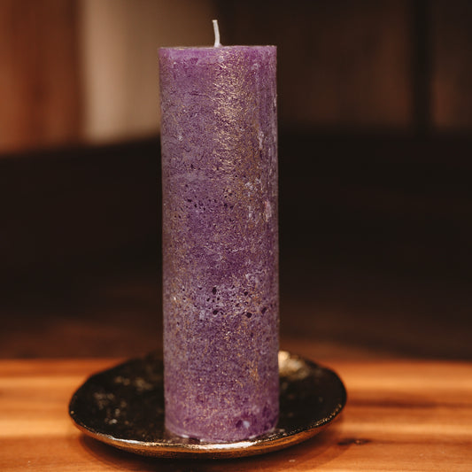 Rustic candle "Purple with gold"
